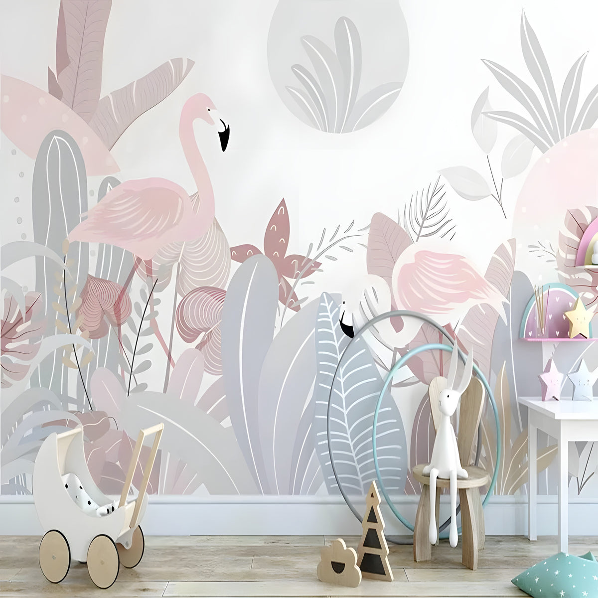 Panoramique de flamants roses et feuillage tropical pastel dans une chambre d'enfant